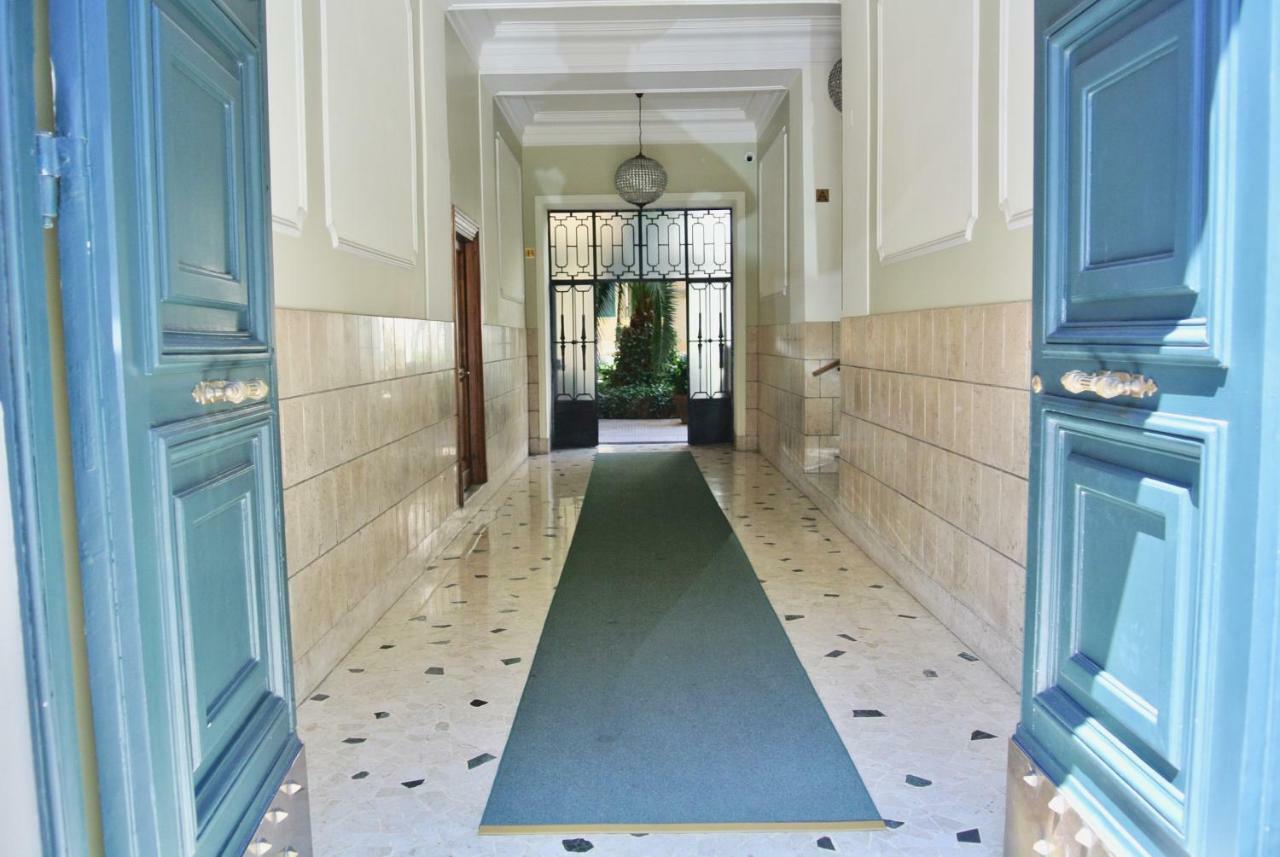 Beautiful Apartment In San Giovanni Close To Colosseo 로마 외부 사진