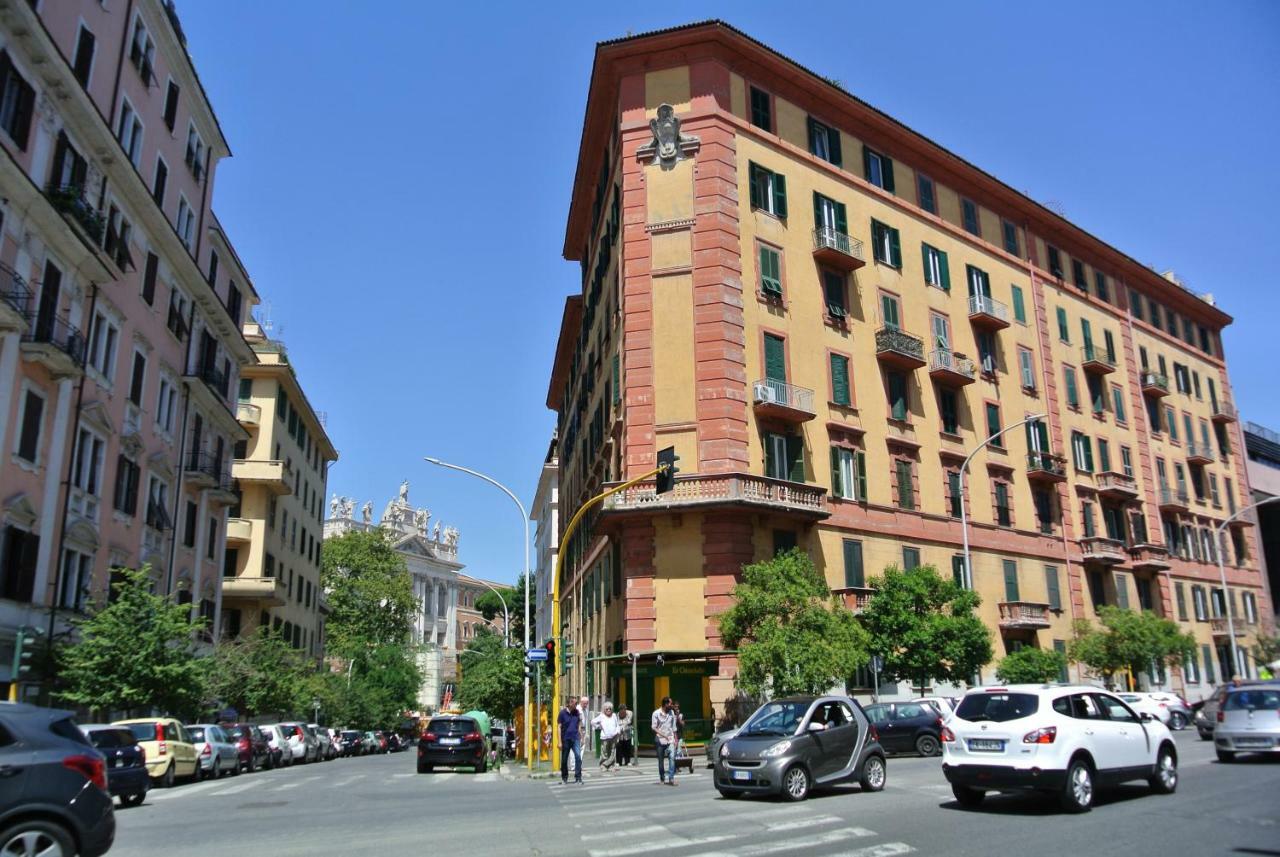 Beautiful Apartment In San Giovanni Close To Colosseo 로마 외부 사진