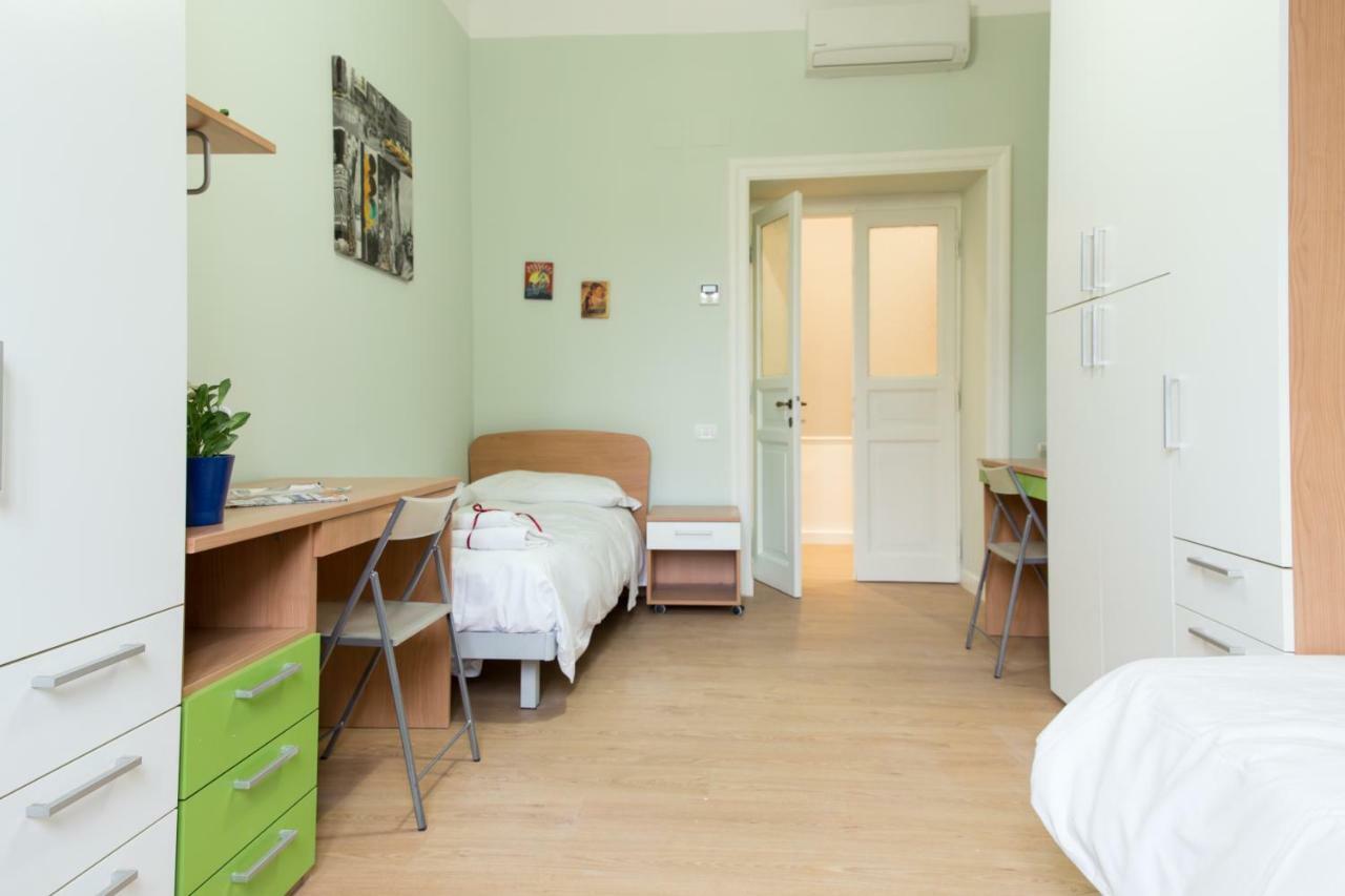 Beautiful Apartment In San Giovanni Close To Colosseo 로마 외부 사진