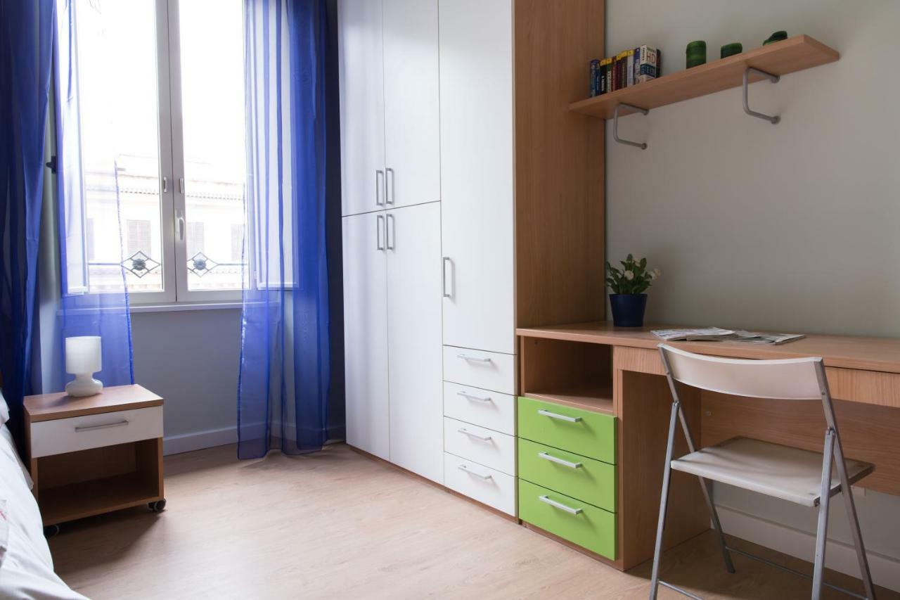 Beautiful Apartment In San Giovanni Close To Colosseo 로마 외부 사진