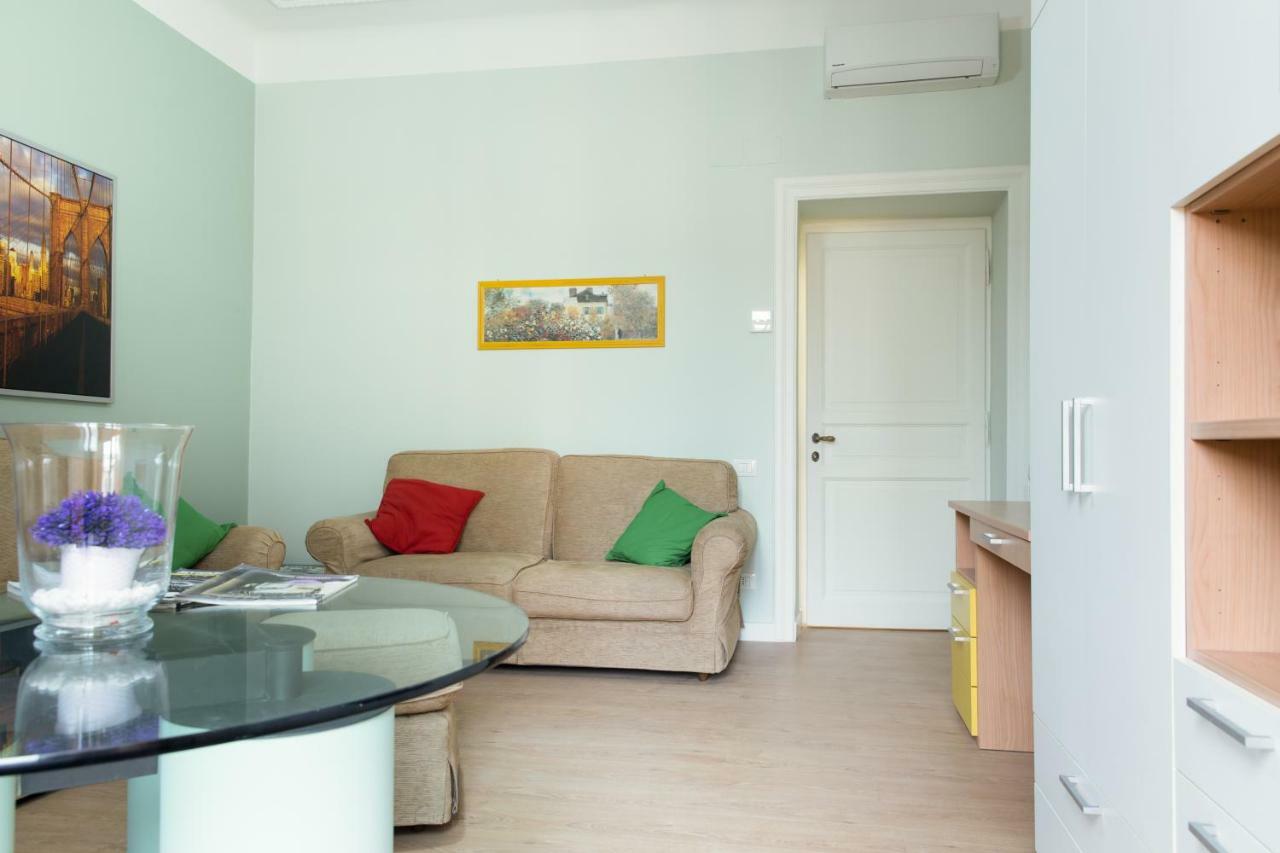 Beautiful Apartment In San Giovanni Close To Colosseo 로마 외부 사진